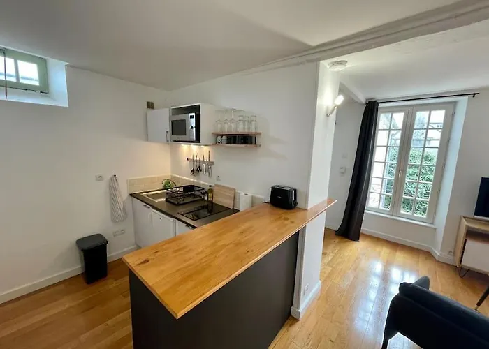 Le Saint Malo Отель Байе